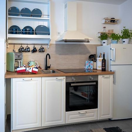 Apartment Montona Πούλα Εξωτερικό φωτογραφία