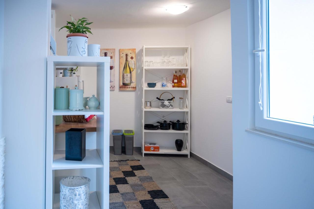 Apartment Montona Πούλα Εξωτερικό φωτογραφία